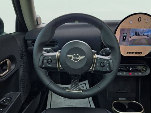 Used 2025 MINI Cooper S FWD image 18