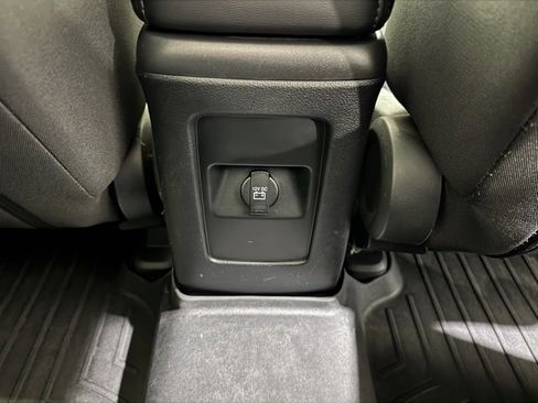 Used 2016 Dodge Journey SE w/ Flexible Seating Group image 15