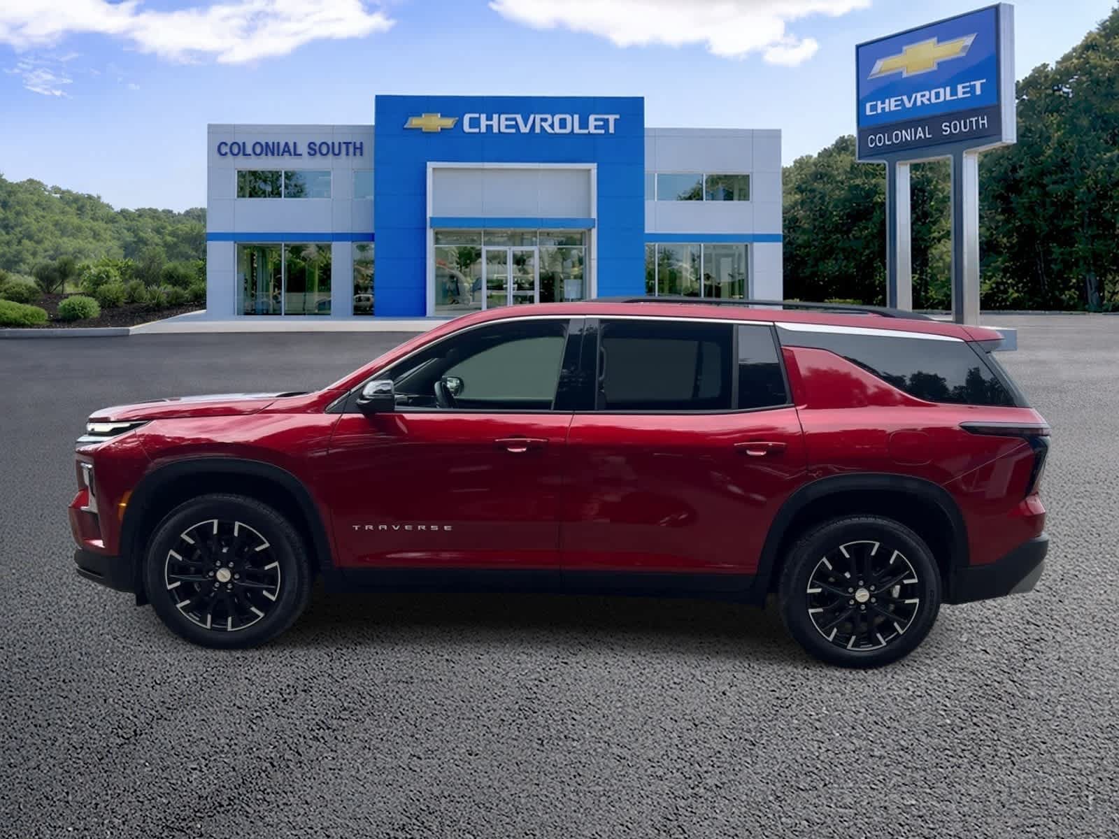 Used 2026 Chevrolet Traverse LT w/ Sun and Wheel Package AWD/4WD image 3