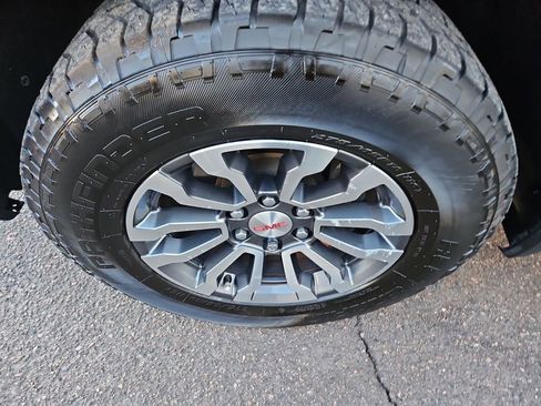 Used 2021 GMC Sierra 1500 AT4 w/ AT4 Value Package image 27