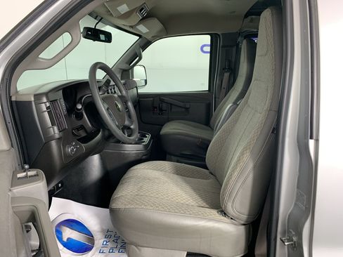 Used 2024 Chevrolet Express 2500 w/ Driver Convenience Package RWD image 14