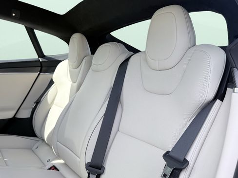 Used 2021 Tesla Model S Plaid image 30