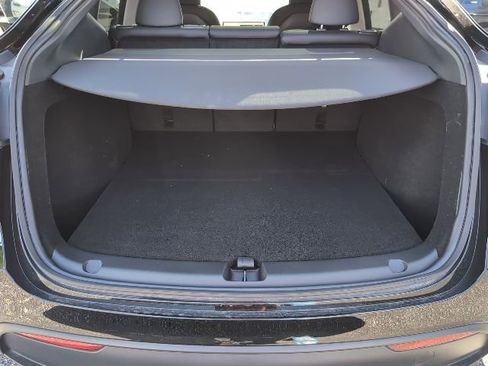 Used 2024 Tesla Model Y Performance image 25