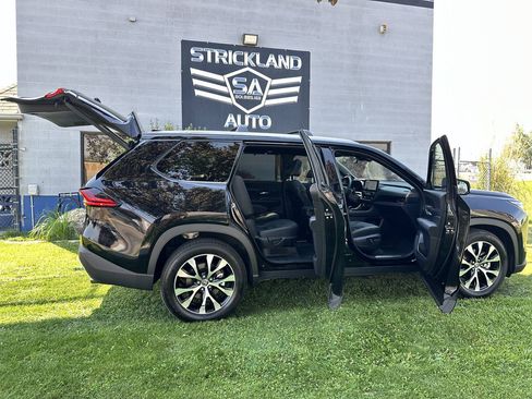 Used 2026 Toyota Grand Highlander AWD Hybrid image 28