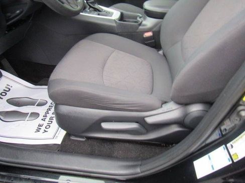 Used 2019 Toyota RAV4 XLE w/ All Weather Liner Package AWD/4WD image 23