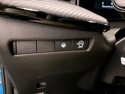 New 2026 Nissan Kicks SR w/ Cold Weather Package image 29