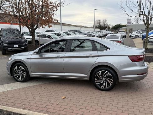 Used 2020 Volkswagen Jetta SEL image 5