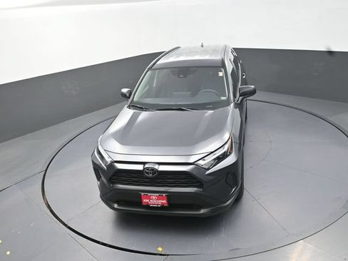 Used 2025 Toyota RAV4 LE AWD/4WD image 23