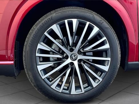 Used 2024 Lexus RX 350 Premium w/ Accessory Package (Z1) image 10