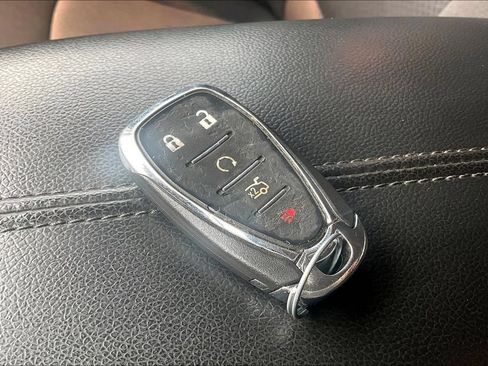 Used 2023 Chevrolet Malibu LT FWD image 11