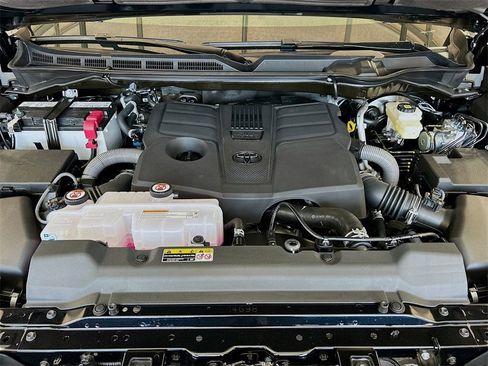 New 2026 Toyota Tundra SR5 image 8