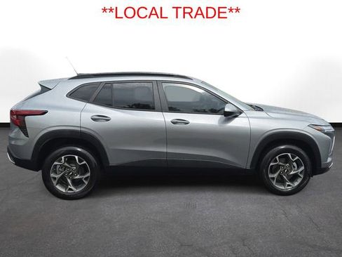 Used 2024 Chevrolet Trax LT w/ Driver Confidence Package image 6