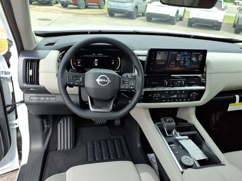 New 2026 Nissan Pathfinder SL AWD/4WD image 9