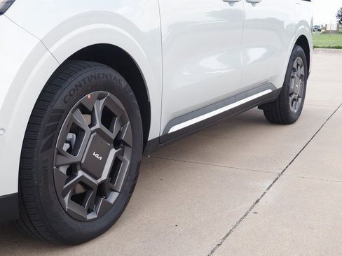 New 2026 Kia Carnival SX image 12