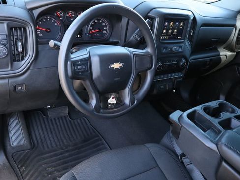 Used 2020 Chevrolet Silverado 1500 Custom w/ Custom Value Package image 11