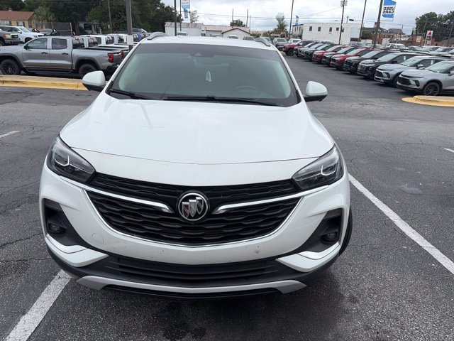 Used 2022 Buick Encore GX Essence w/ Advanced Technology Package FWD image 3
