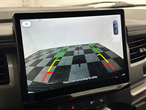 Used 2023 Ford Expedition XLT image 30