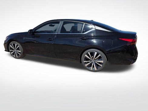 Used 2019 Nissan Altima 2.5 SR FWD image 7