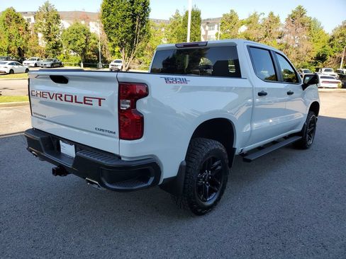 Used 2025 Chevrolet Silverado 1500 Custom Trail Boss AWD/4WD image 4