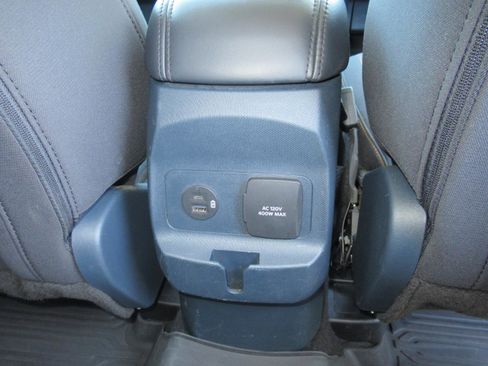 Used 2023 Ford Maverick Tremor AWD/4WD image 39
