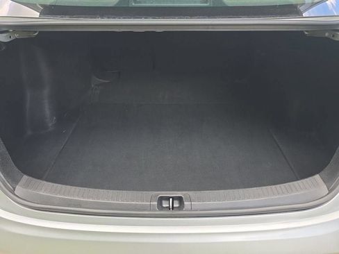 Used 2023 Toyota Corolla LE FWD image 31