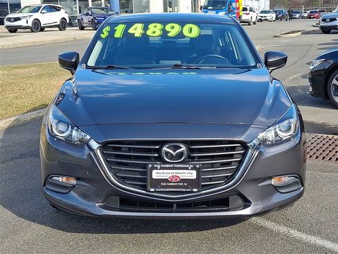 Used 2018 MAZDA MAZDA3 Touring image 2