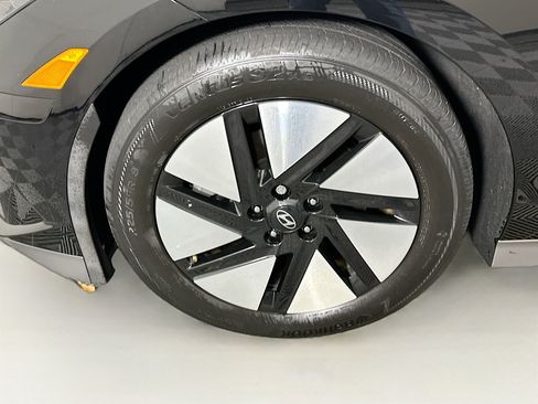 Used 2024 Hyundai Ioniq 6 SE image 11