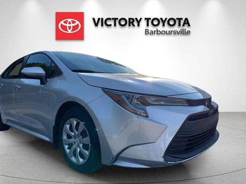 Used 2024 Toyota Corolla LE FWD image 5