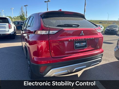 Used 2024 Mitsubishi Eclipse Cross SE AWD/4WD image 12
