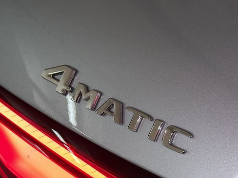 Used 2026 Mercedes-Benz GLC 300 4MATIC image 11