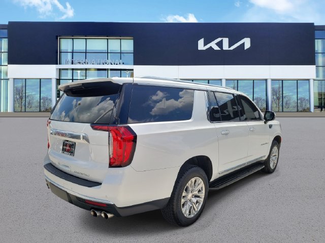 Used 2024 GMC Yukon XL Denali w/ Max Trailering Package AWD/4WD image 3