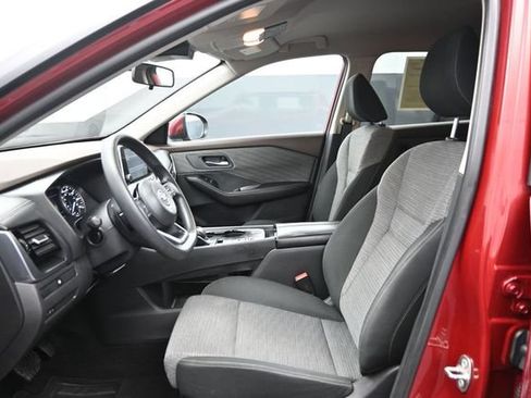 Used 2021 Nissan Rogue SV FWD image 6