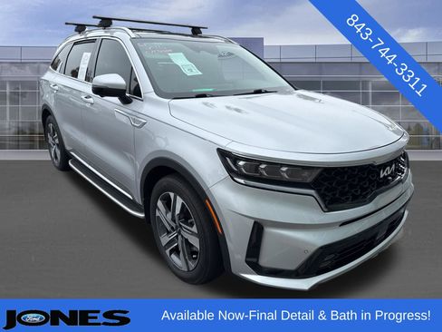 Used 2023 Kia Sorento SX Prestige image 1