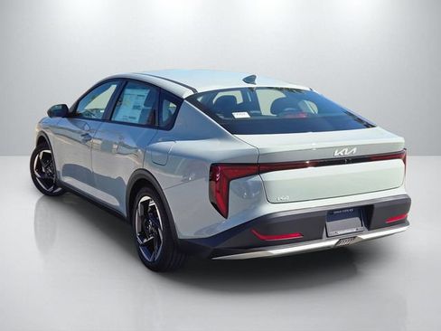 New 2026 Kia K4 EX FWD image 9