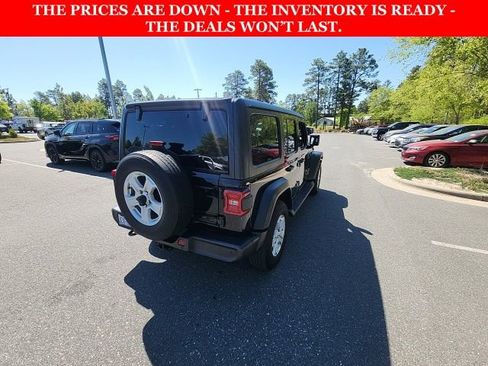 Used 2021 Jeep Wrangler Unlimited Sport AWD/4WD image 13
