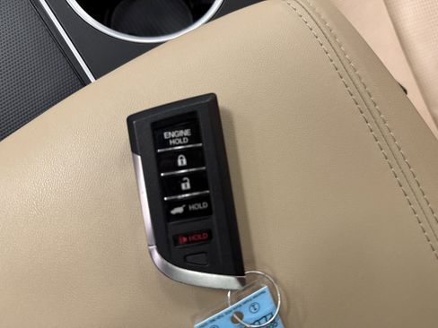 Used 2023 Acura MDX SH-AWD w/ Advance Package image 14