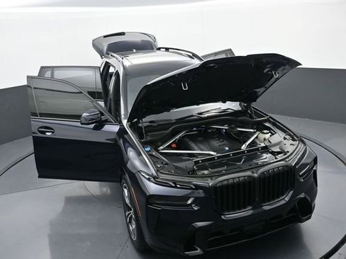 Used 2024 BMW X7 xDrive40i w/ Executive Package image 42