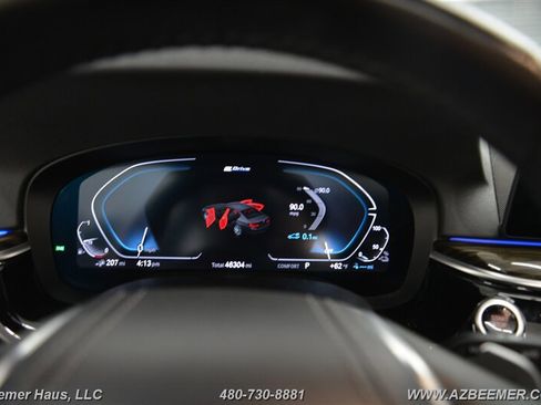 Used 2020 BMW 530e image 28