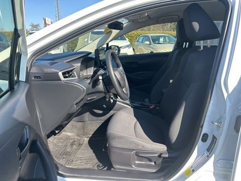 Used 2022 Toyota Corolla LE image 12