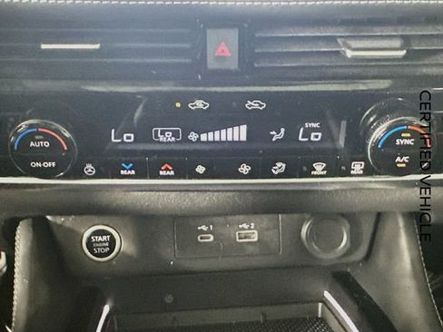 Certified 2023 Nissan Rogue Platinum w/ Platinum Premium Package FWD image 17