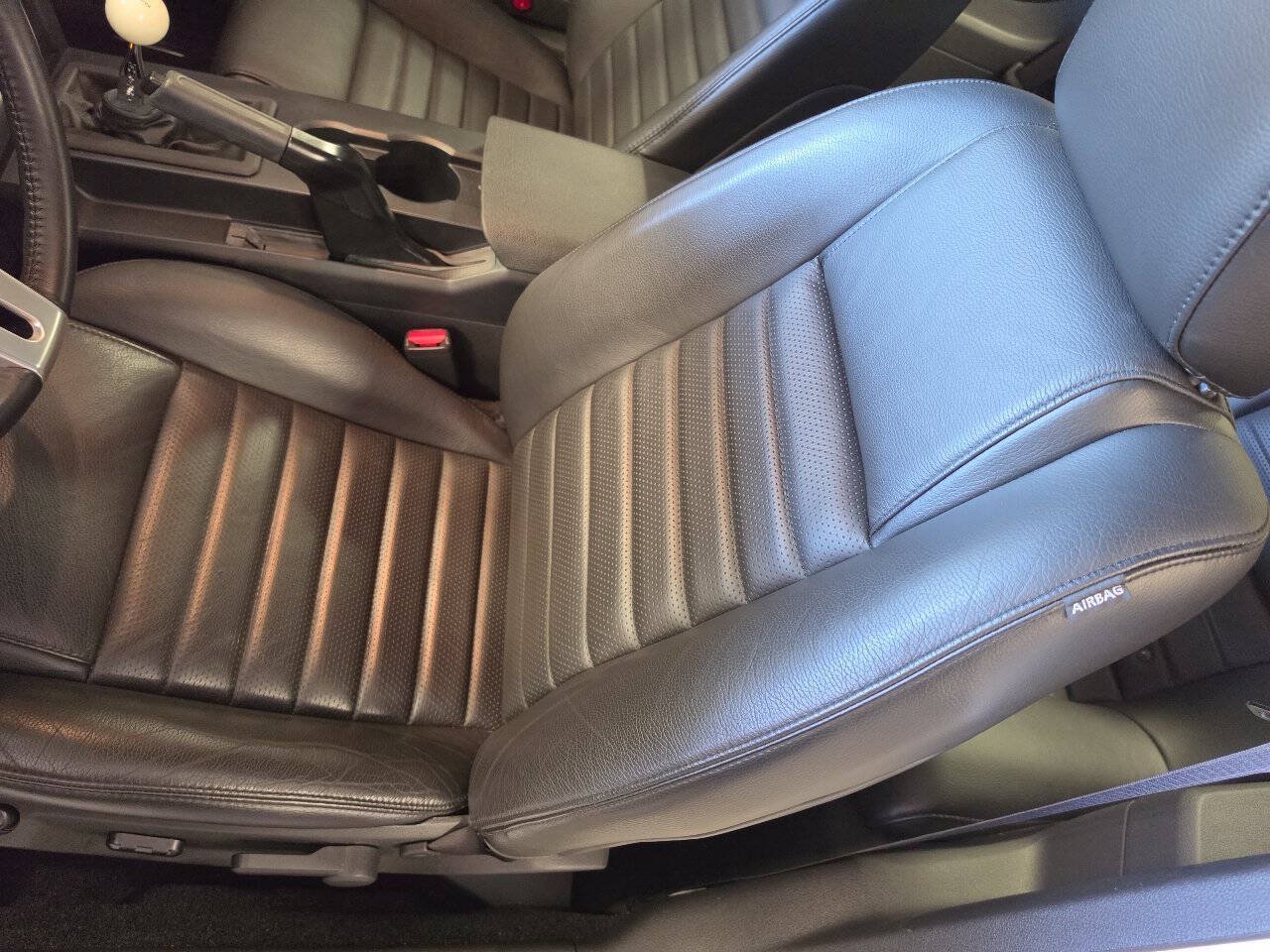 Used 2007 Ford Mustang GT Premium RWD image 6