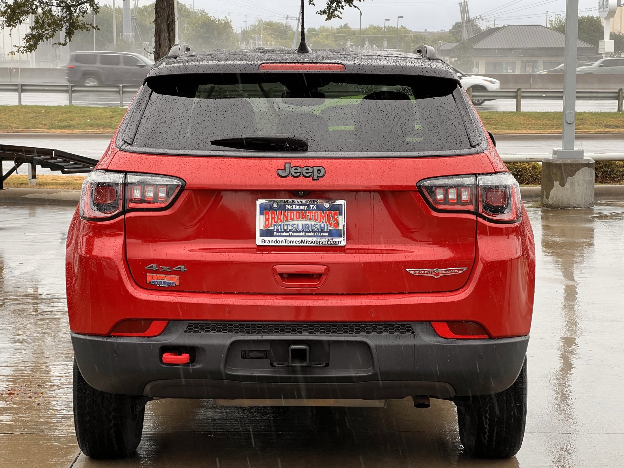 Used 2018 Jeep Compass Trailhawk w/ Leather Interior Group AWD/4WD image 6