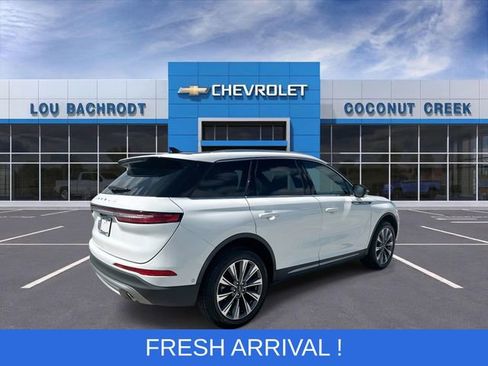 Used 2022 Lincoln Corsair Reserve w/ Equipment Group 201A image 8