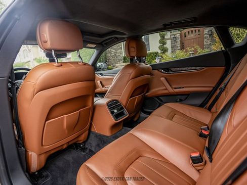 Used 2023 Maserati Quattroporte GT RWD image 35
