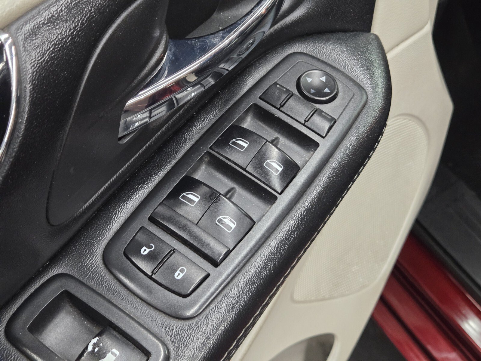 Used 2019 Dodge Grand Caravan SXT FWD image 14