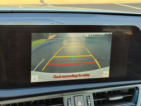 Used 2023 Lexus ES 300h w/ Premium Package FWD image 21