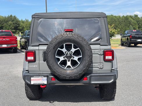 Used 2022 Jeep Wrangler Unlimited Rubicon AWD/4WD image 8