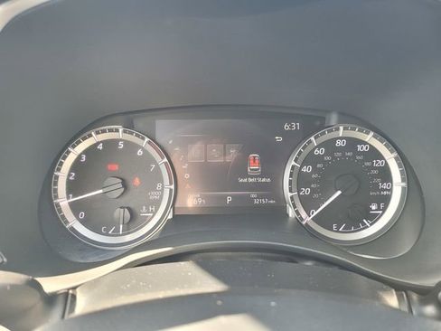 Used 2023 Toyota Highlander XSE FWD image 29