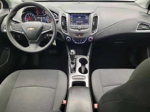 Used 2019 Chevrolet Cruze LT FWD image 22