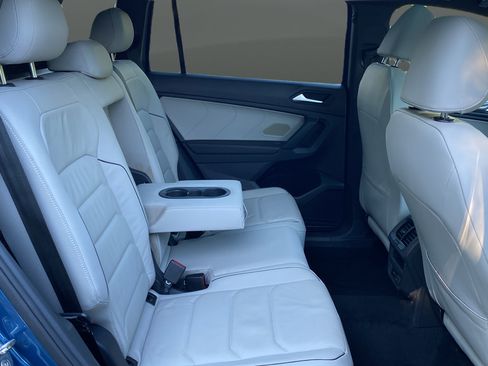 Used 2019 Volkswagen Tiguan SEL Premium R-Line AWD/4WD image 25